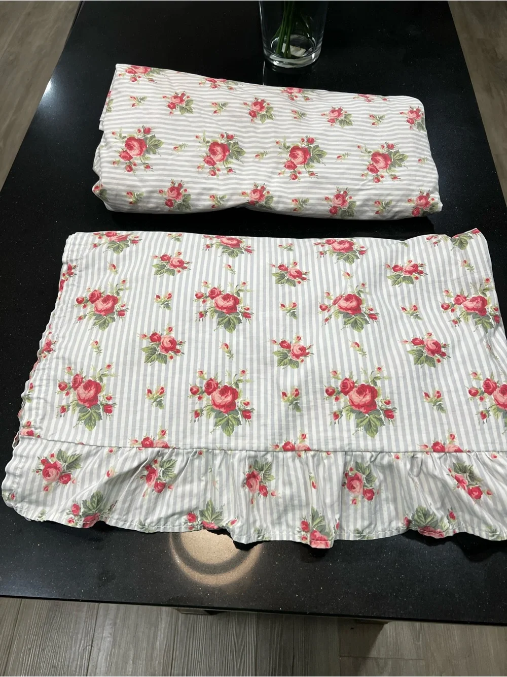 Ralph Lauren Emma Queen Size Flat and Fitted Sheet